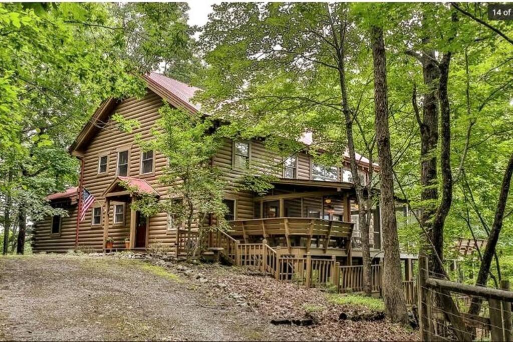 Blue Ridge Bliss- Spacious Cabin, Pets, Hot Tub! Exteriör bild