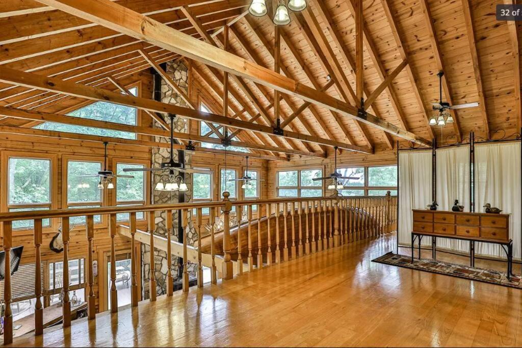 Blue Ridge Bliss- Spacious Cabin, Pets, Hot Tub! Exteriör bild