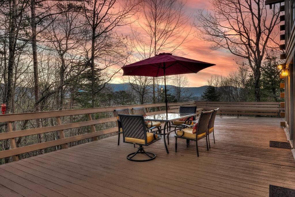 Blue Ridge Bliss- Spacious Cabin, Pets, Hot Tub! Exteriör bild