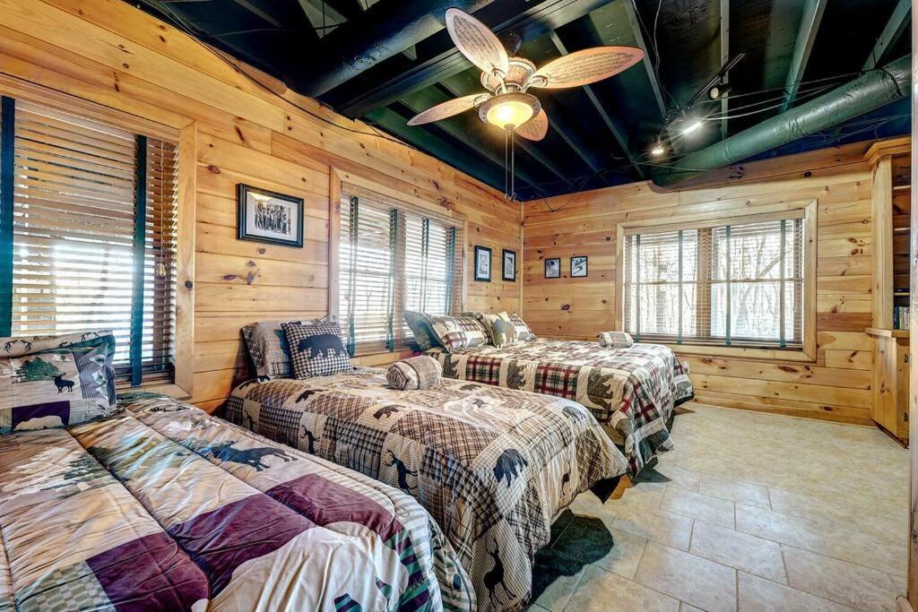 Blue Ridge Bliss- Spacious Cabin, Pets, Hot Tub! Exteriör bild