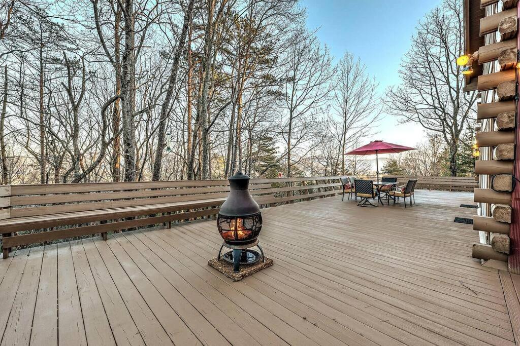 Blue Ridge Bliss- Spacious Cabin, Pets, Hot Tub! Exteriör bild